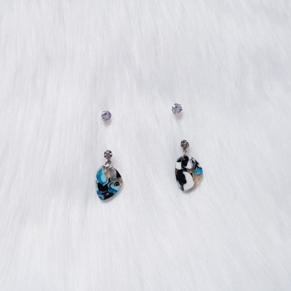 Acrylic Drops With Studs